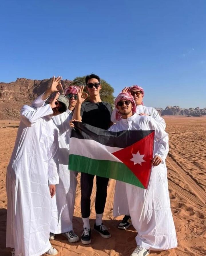 Moon City With Jeep Trips Wadi Rum Exterior photo